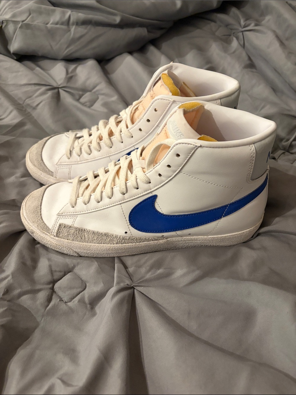 Nike Blazer Mid White with Blue Swoosh - Picture 2 of 4